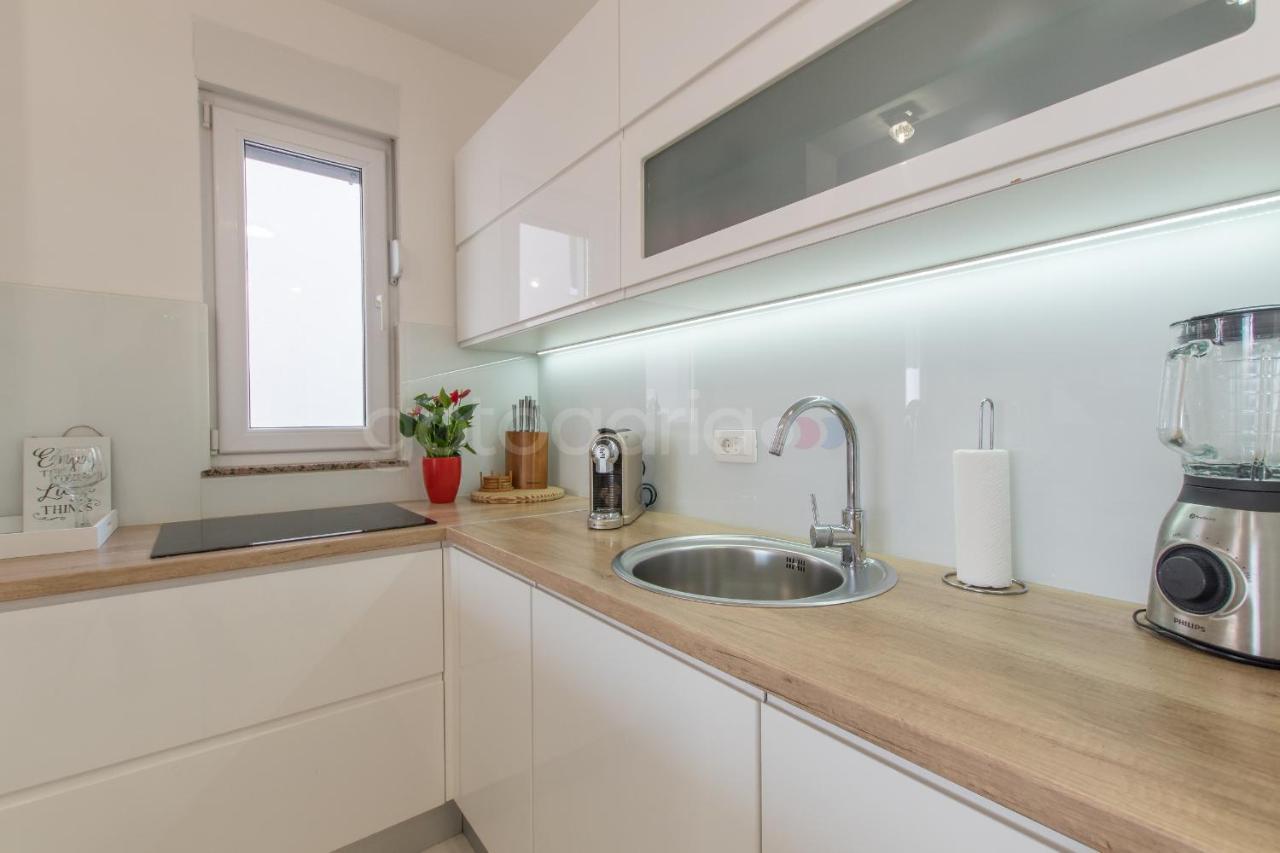 Sea View Apartments Dammi With Free Parking Makarska Exterior foto