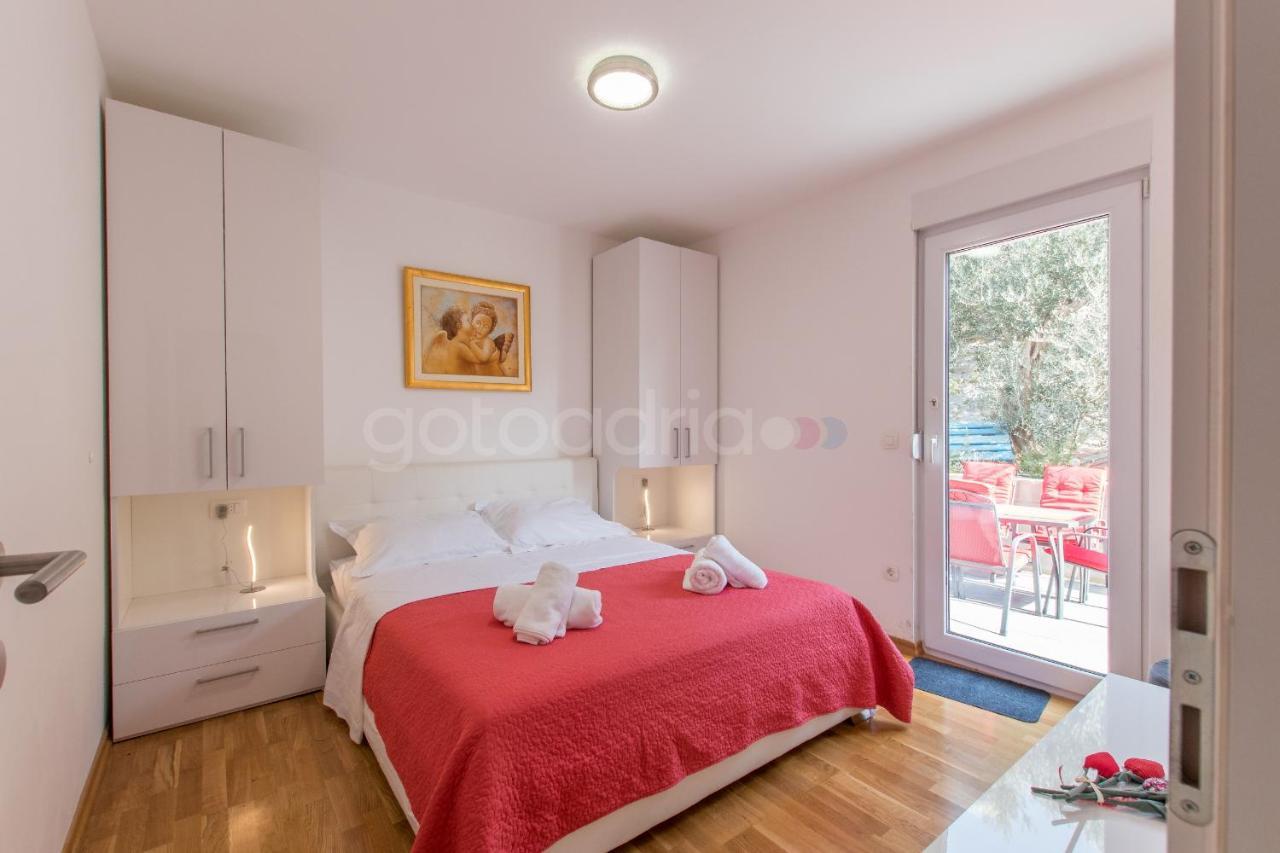 Sea View Apartments Dammi With Free Parking Makarska Exterior foto
